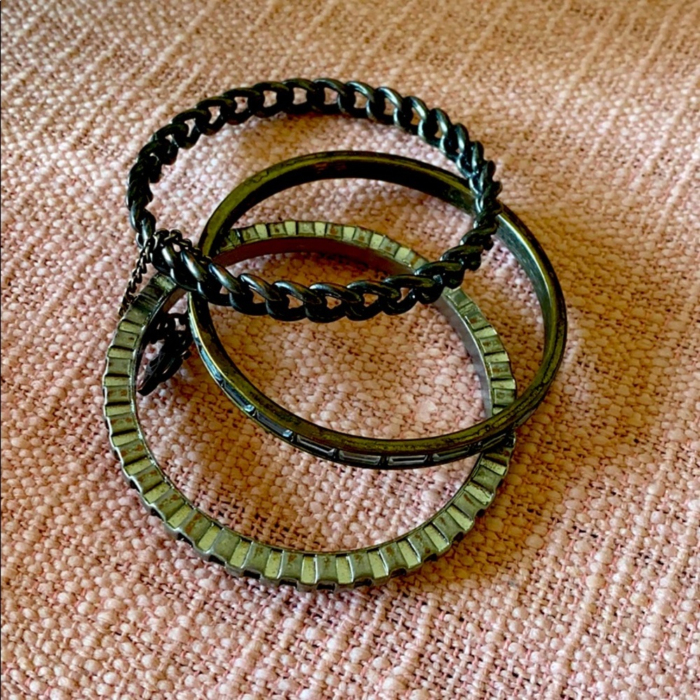Bracelet